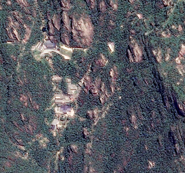 File:SanQingShanSatelliteClose.jpg