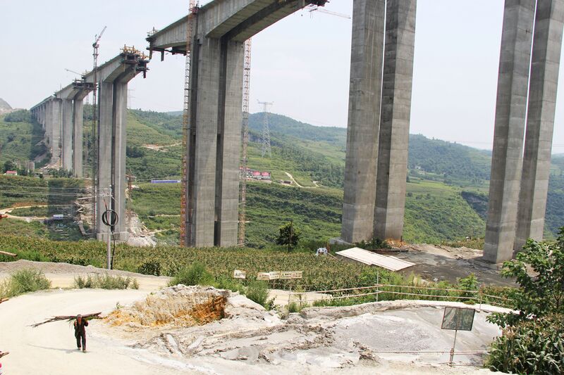 File:Xixihe&Farmer.jpg