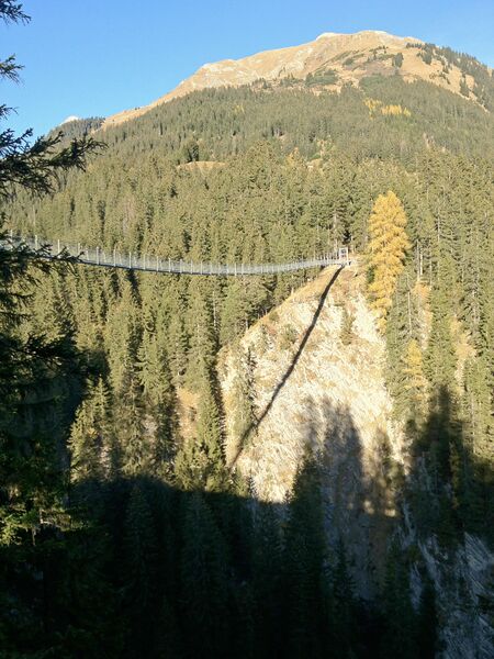File:Holzgau111mtrH200Mlong.jpg
