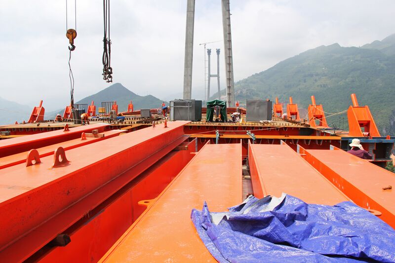 File:BeipanjiangDugeSteelBoxView.jpg