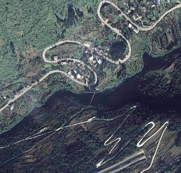 File:Tongzi FootbridgeSatellite.jpg