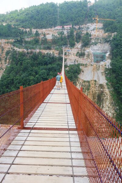 File:162MengdongheFootbridgeByDamian.jpg