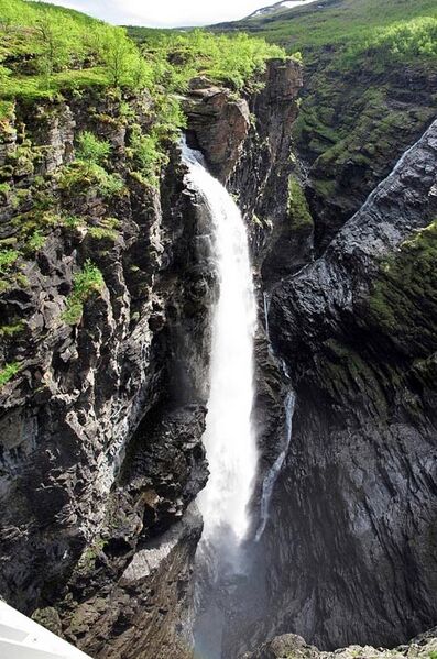 File:GorsabruaWaterfall.jpg