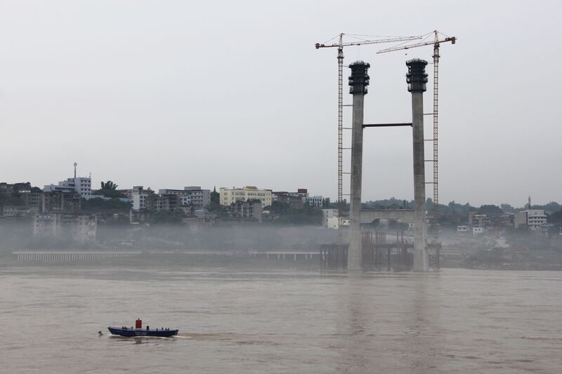 File:337LuzhouNewSuspension copy.JPG