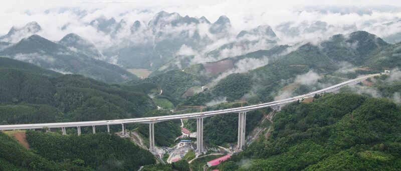 File:DulongqiaoClouds.jpeg