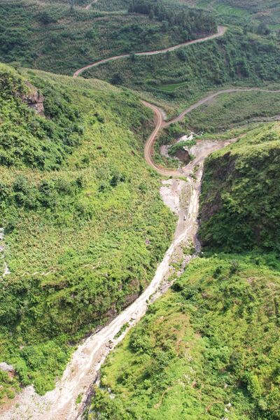 File:Hetou-1Bridge&River.jpg
