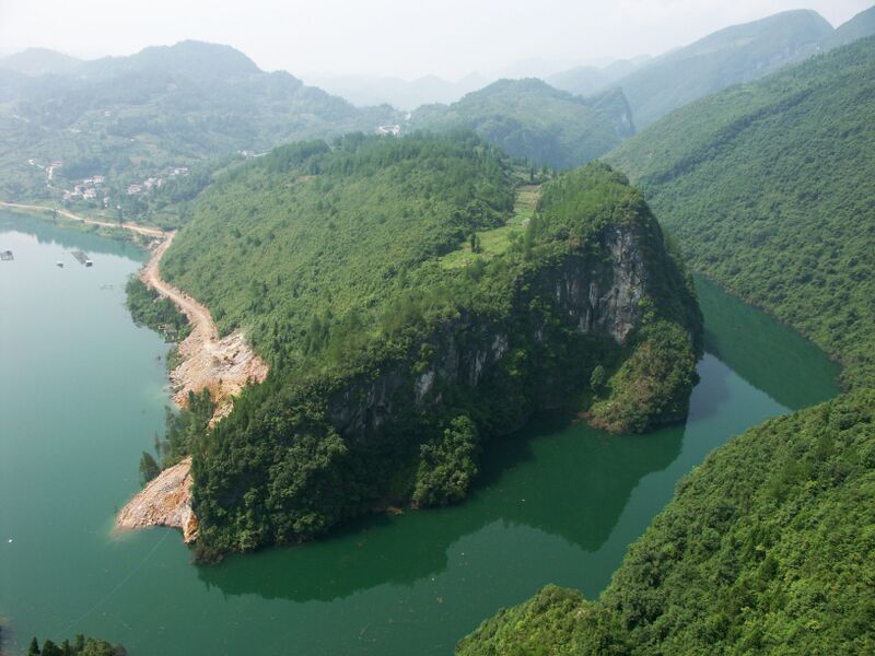 File:MashuiheLake.jpg