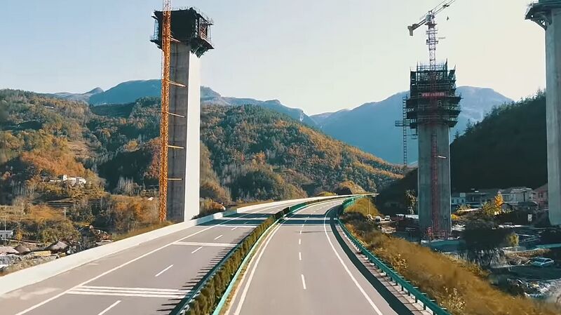 File:TianchiRailwayDroneHighway.jpg