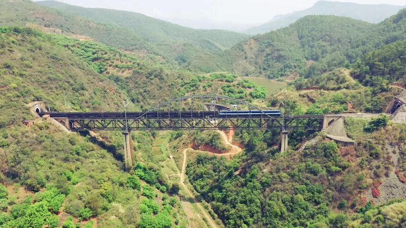 File:YingshuiheAerialTrain.jpg