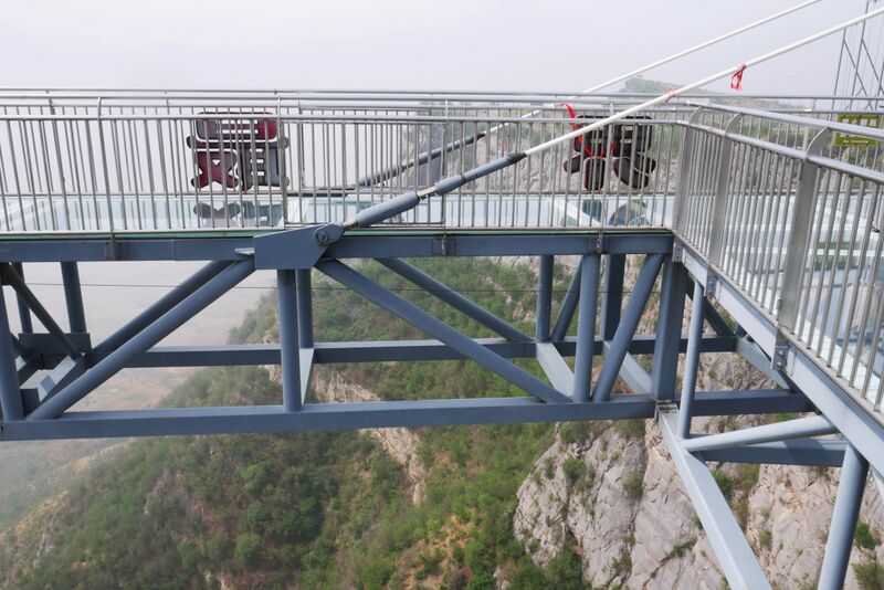 File:YunmengshanPlatformStayEnd.JPG
