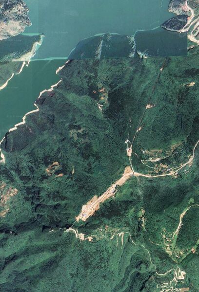 File:Lingzhi XiantaiSatelliteWide.jpg