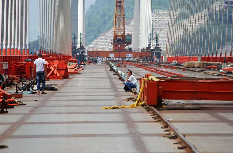 File:BeipanjiangDugeDeckLonglensView.jpg