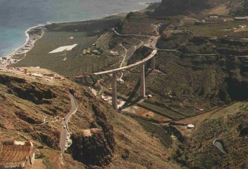 File:CuestaConstructionOld.jpg