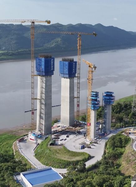 File:XingyiYangtzeTowerDroneCranes.jpg