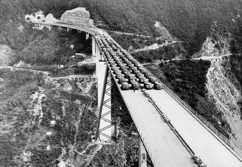 File:60SfalassaBridge.jpg