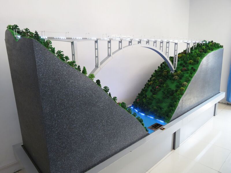 File:NanpanjiangBridgeModel.jpg