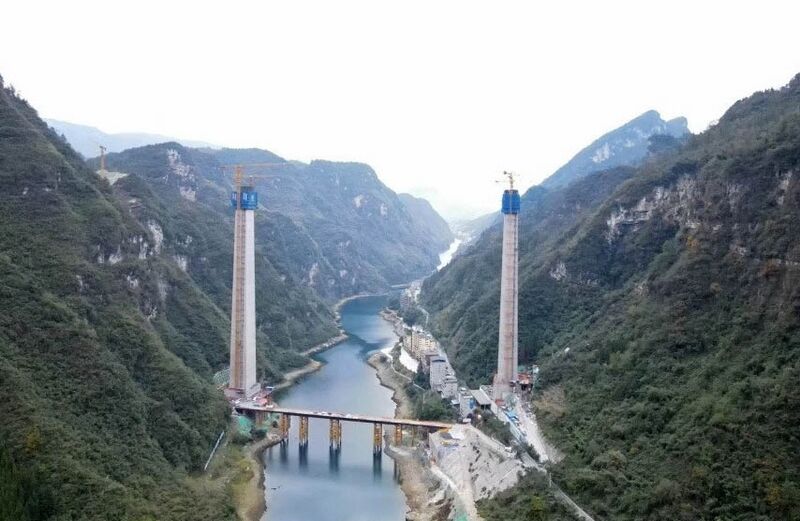 File:Wujiang Bridge MozhaiSideCompletedPiers.jpg