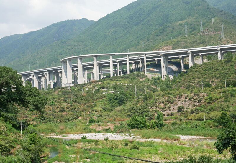 File:SongkanBridgeInterchange.JPG