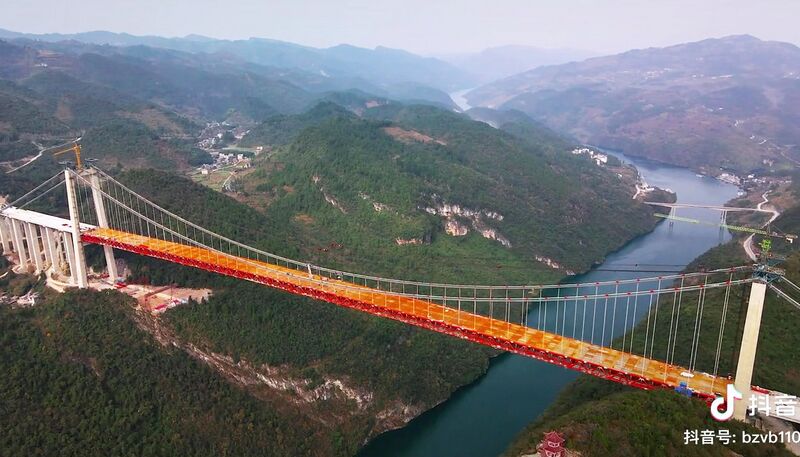 File:Wujiang Bridge MeishiDeckOrange.jpg