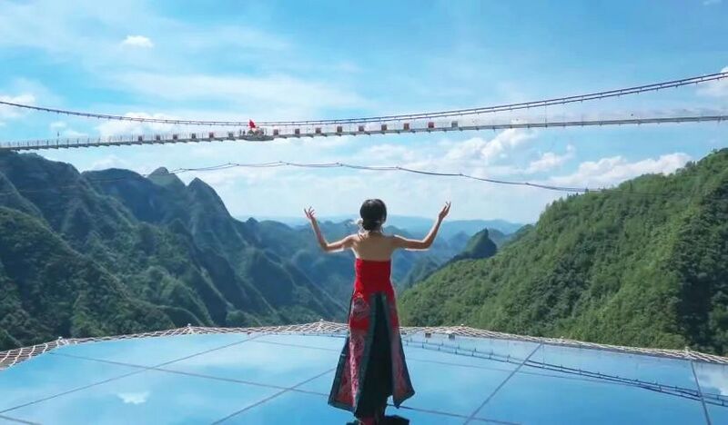 File:Yundingfeidu Glass FootbridgePlatform.jpg