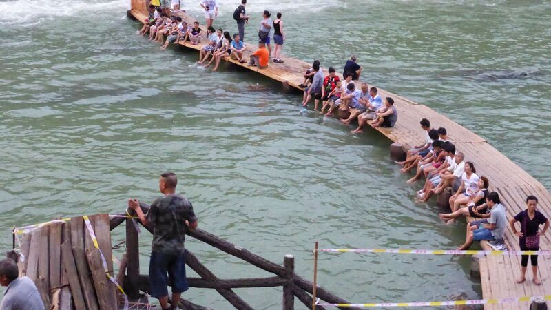 File:214FenghuangCurvingByFilmer.jpg
