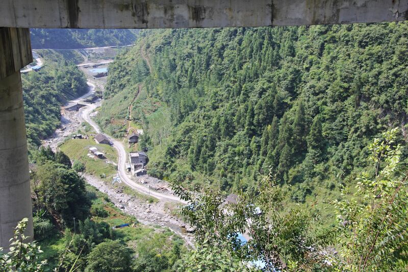 File:BenshuixiRiverValley.JPG