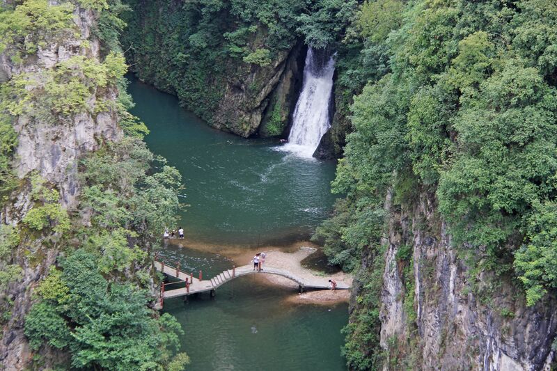 File:SanjiangkouLowFootbridge.JPG