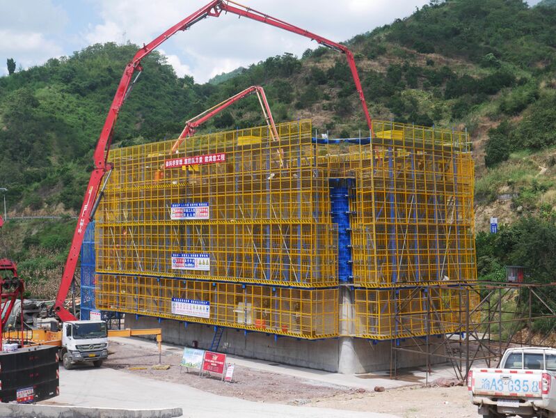 File:Caijiagou Railway Bridge YuwanPierFoundation9.JPG