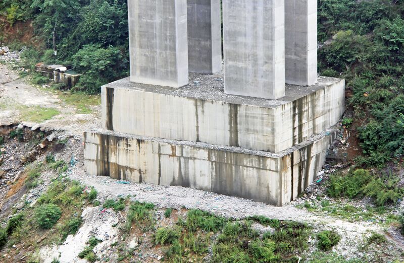 File:LuojiaoheBeamBaseEast.jpg