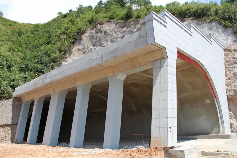 File:QingpingTunnelShed.jpg