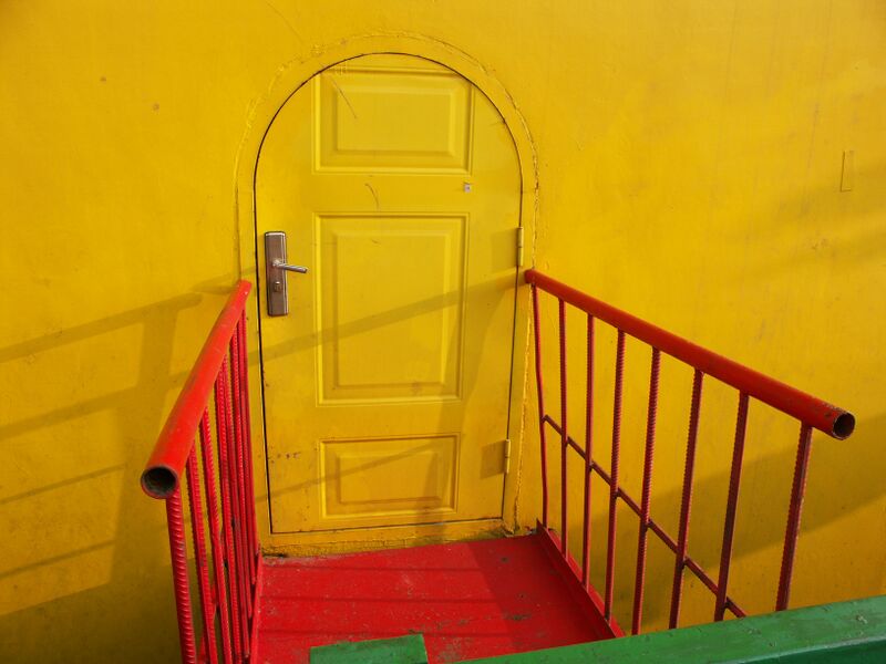 File:SiduheTowerDoor.jpg