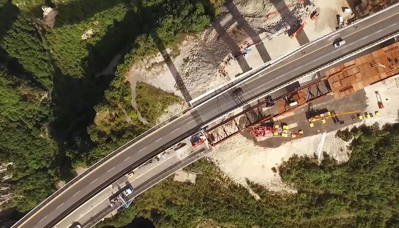 File:ItaliaDownDrone.jpg