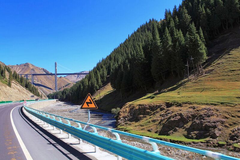 File:GuoziouRiverView.jpg