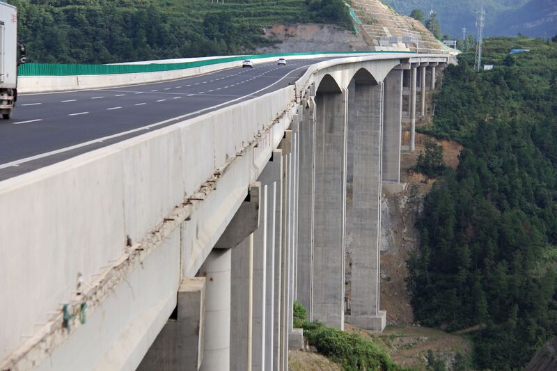 File:ShihuazhaiLonglensView.JPG
