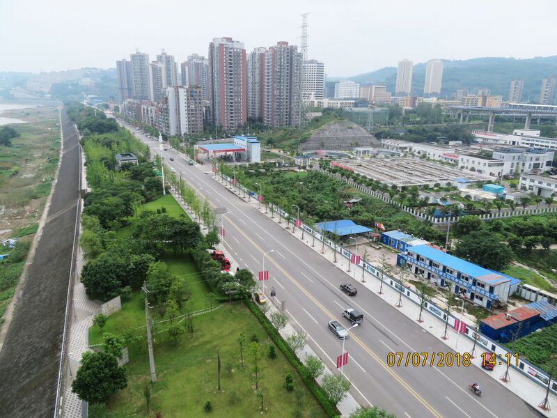 File:354DingshanViewByJohnFilmer.JPG