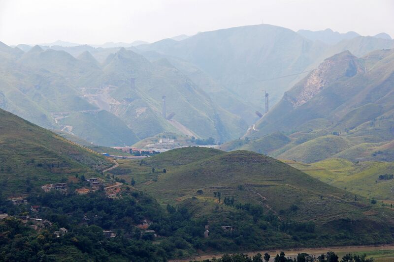 File:BeipanjiangHighSpeedRailway.jpg