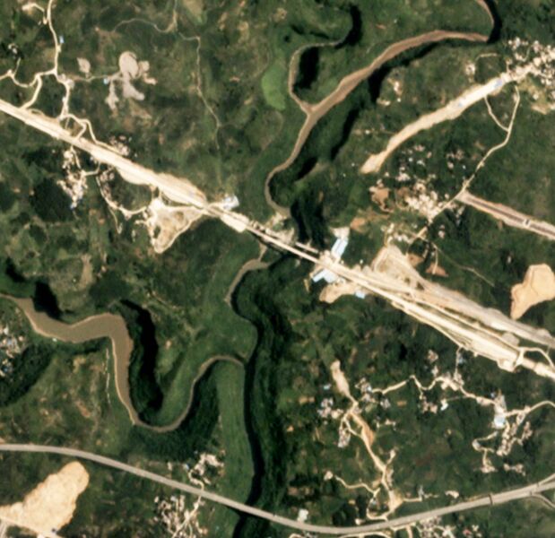 File:LuojiaoheRailwayXibiSatellite.jpg