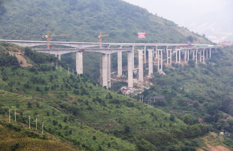 File:Qiaomalinchang1BridgeNearZhegao.jpg