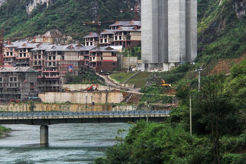 File:WuyangheRiverLonglens.jpg