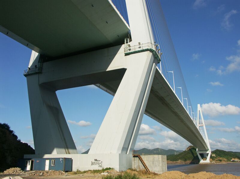 File:455TaoyaomenBridgePiers copy.jpg