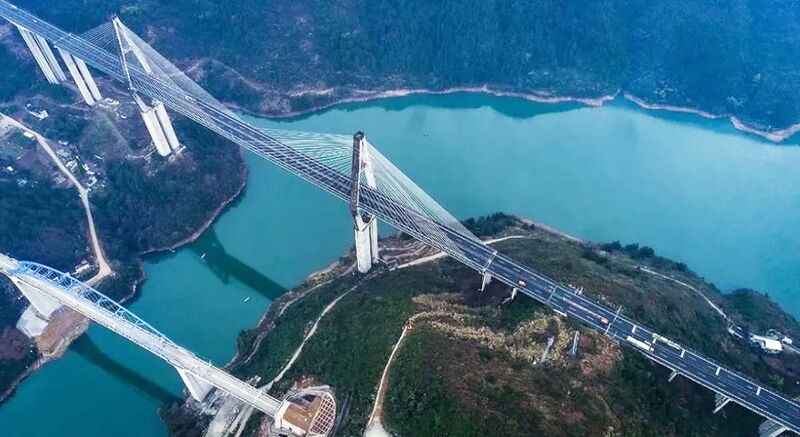 File:ShennongxiRailwayArchHighDown.jpg