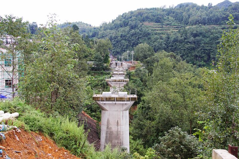 File:YangliuheRailwayWestViaduct.jpg