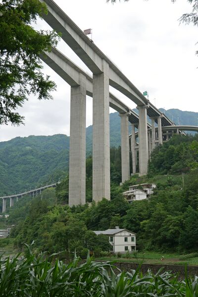 File:RenhePiersSky.JPG