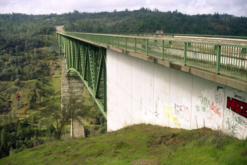 File:17AuburnBridge.jpg
