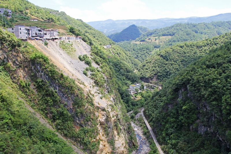 File:18LuoyanRiverValley.jpg