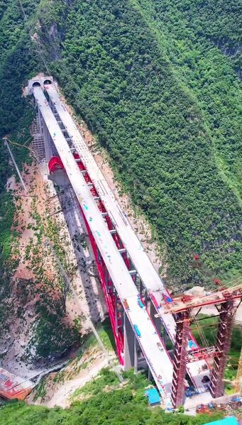 File:DongxiheHighlineCompletion.jpg