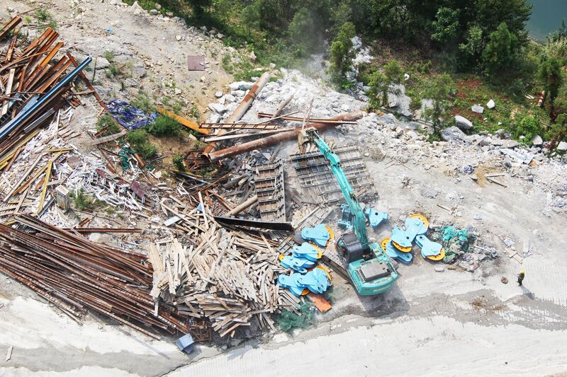 File:YachiStagingDebris.jpg