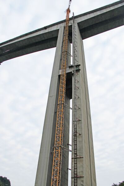 File:KaixiaheCrane.jpg