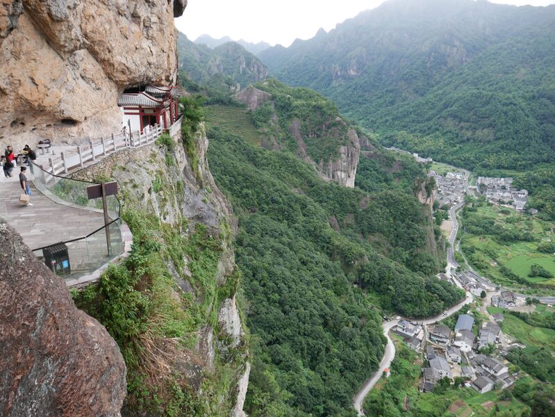 File:FangdongYandangWalkways.JPG
