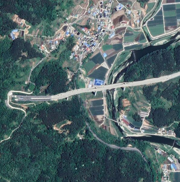 File:YaroSatellite.jpg